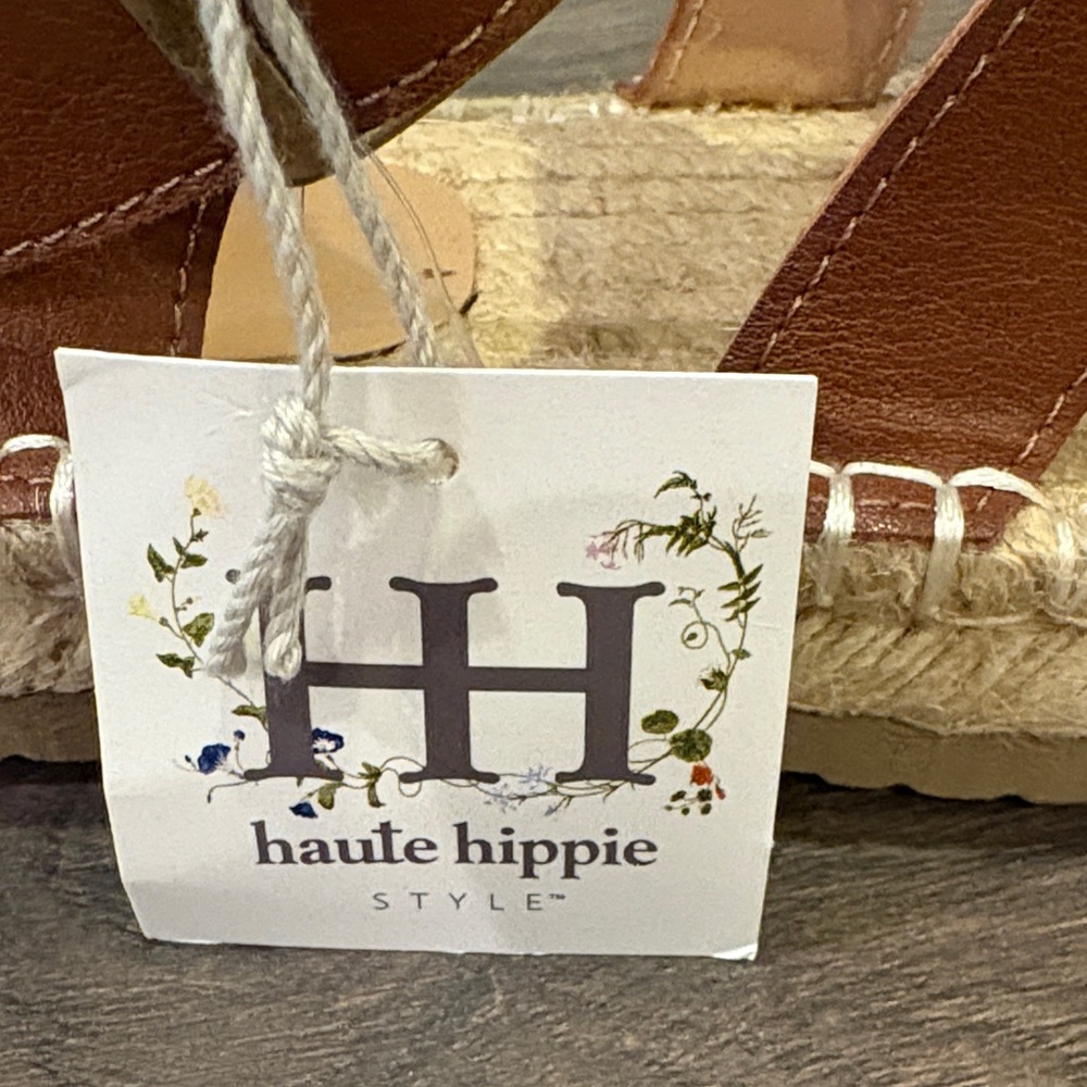 NWT 💕 Haute Hippie Brown / Tan Strappy flat boho espadrilles Sandals - 8.5 - Picture 4 of 9